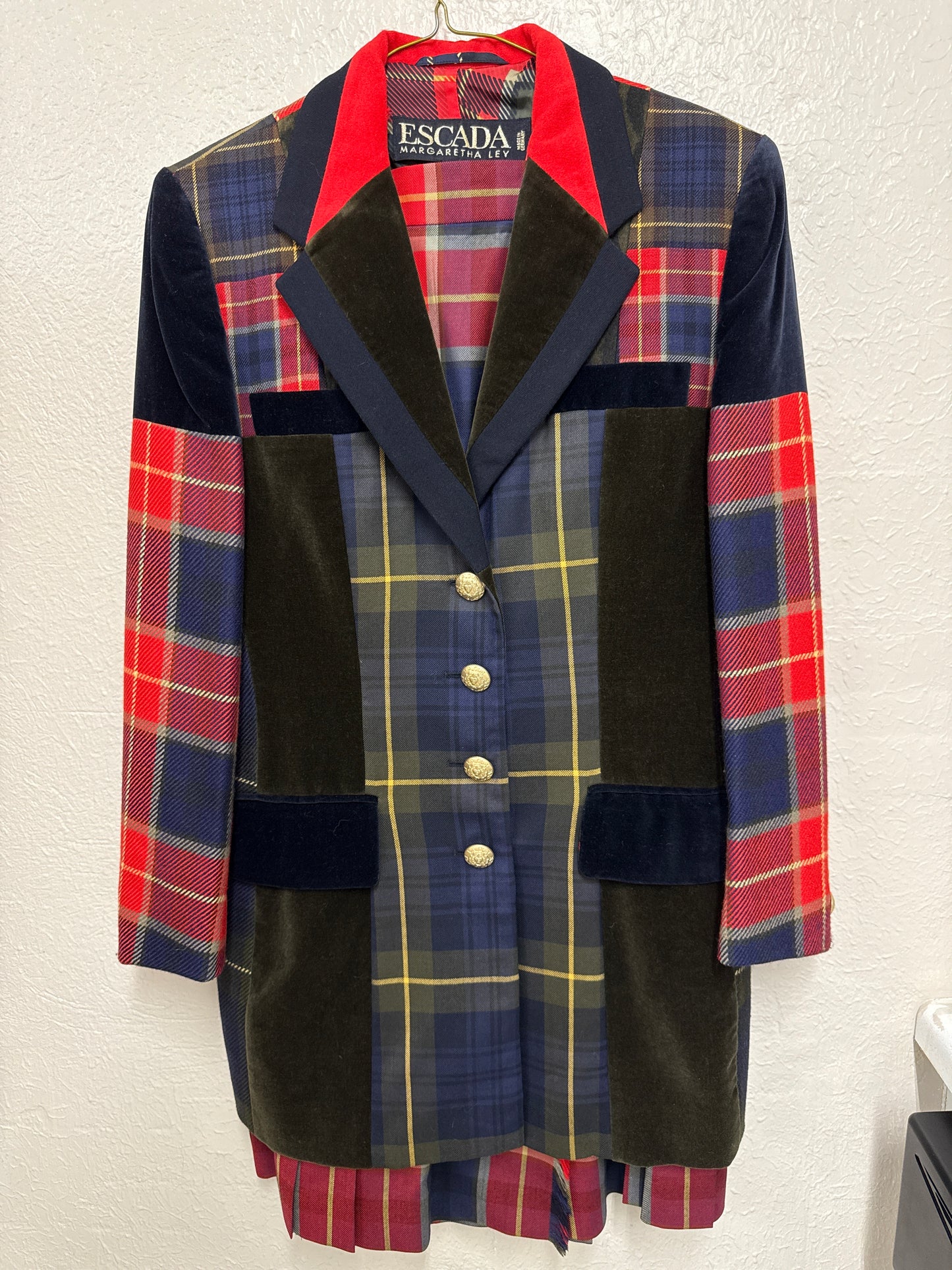 VTG ESCATA Margaretha Ley Plaid/Tartan Set