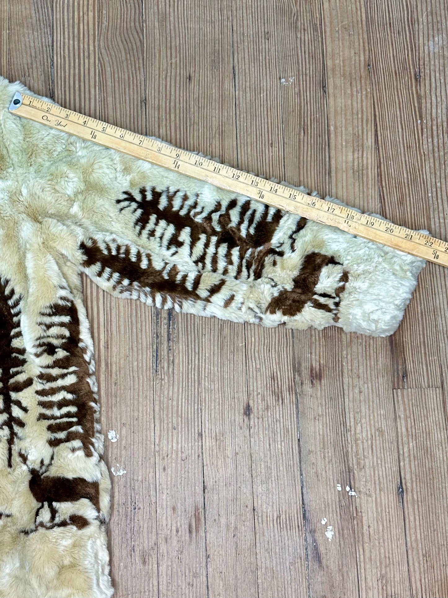 VTG | Faux Fur Moose Jacket